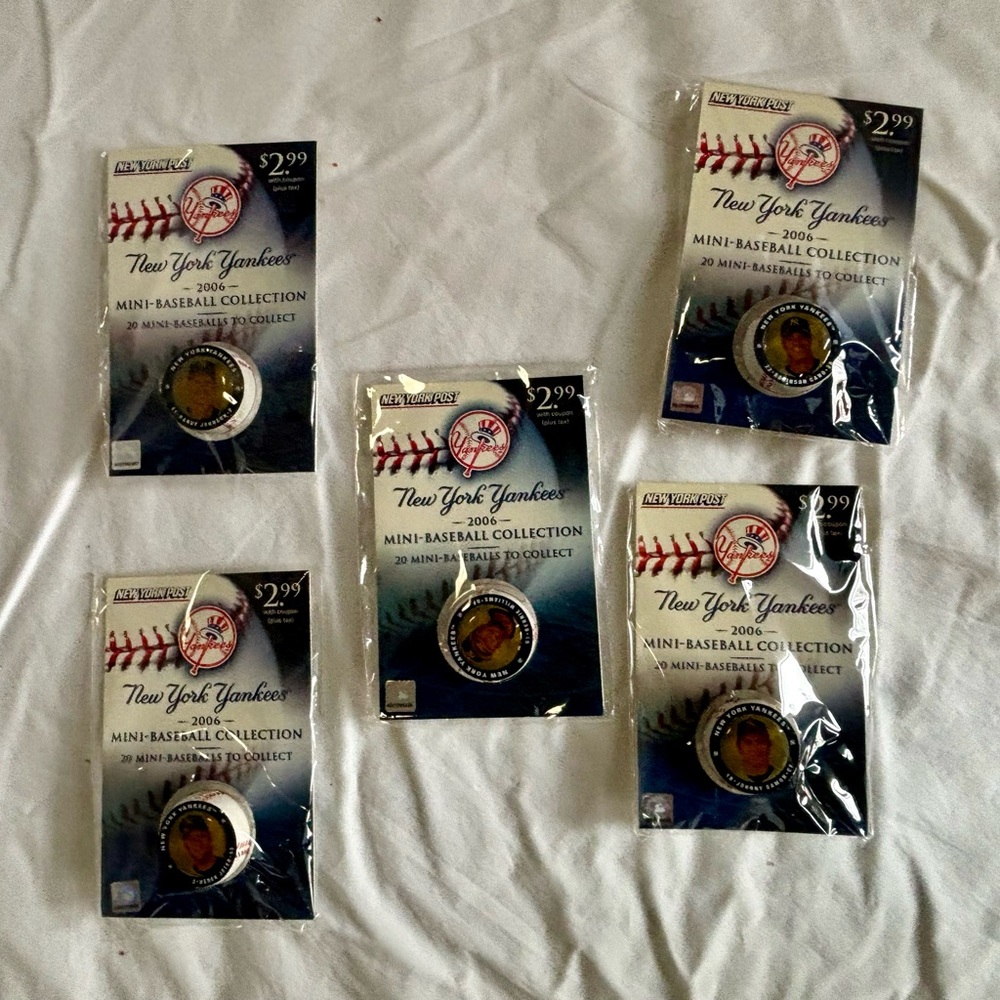 New York Yankees 2006 Mini-Baseballs includes Derek Jeter, Bernie Williams